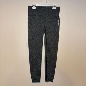 GYMSHARK Adapt Gray Black Marl Seamless Leggings XS Logo Workout